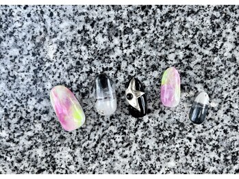 シー(SHE)/monthly design B