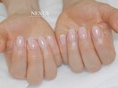 ふんわりピンクのチークネイル