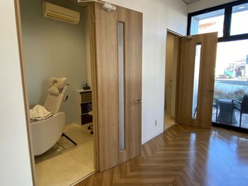 トランスモード アイラッシュ/゛個室で落ち着く空間　゛