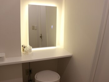 叶'エル 本町 心斎橋院/メイクルーム完備！