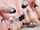 モノクロ痛ネイル