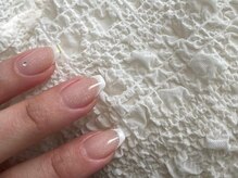 アイネイルズ 梅田店(I nails)/Narumiラメ白フレンチシンプル