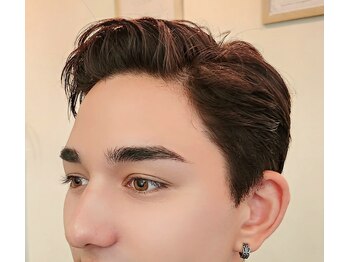 ルピナス(Lupinus)の写真/【メンズにもオススメ】wax+眉パーマで垢抜け！自眉を生かし、ナチュラルでお客様に合うデザインをご提案。