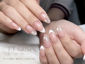 ティティネイルバー(T.T Nail Bar)の写真/《高技術×低価格でコスパ◎》シンプルだけど一癖ある大人カワイイデザインが得意！初回オフ無料♪