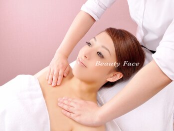 ビューティーグランデ ららぽーと柏の葉店(BeautyGrande)/デコルテリンパマッサージ