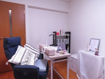 エルグラフィ(Lgraphy)の写真/マンツーマンであなただけの落ち着いた空間。人目を気にせず、寛ぎながら理想のネイルを手に入れませんか♪