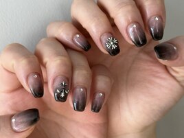 クロムネイル　担当:高橋