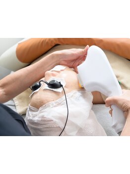 ホウレイ線・たるみ改善！予防ケア