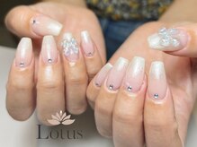 ロータス ネイルアンドアイラッシュ(Lotus)/ホワイトグラデーション♪