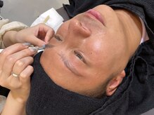 メンズ眉毛サロンラボ 池袋東口店/初回4500円～平日学割◎初回割引