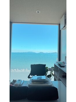 ラメール(La Mer)の写真/[目の前に広がる絶景]日常の喧騒から離れた特別なプライベート空間☆ふかふかのソファで至福のひとときを