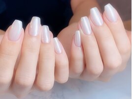 白のミラーネイル
