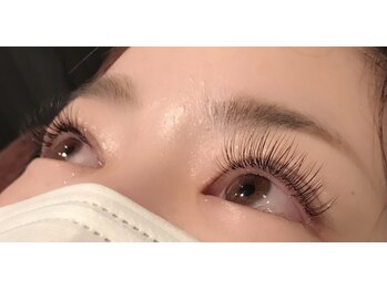 アイヴィー(ivy)/目尻長めのデザイン♪