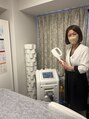 サロンドブーケ 上本町店(salon de bouquet)&nbsp;冷たさが勝って痛みが最も少ないネクストを使って脱毛します。