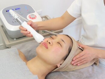 エー(A)の写真/話題の高濃度ヒト幹細胞培養液で年齢と共にゆらぐお肌に！5年先10年先を見据えた結果重視のお肌作りへ☆