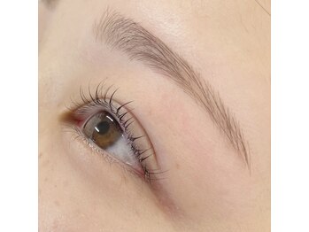アーティット(Arthit)の写真/美眉アイブロウWAX+まつ毛パーマで一気に垢抜けた印象に！初回￥9000のセットメニューをご用意♪