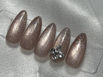 【韓国風ワンホンネイル】