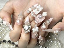 プライベートネイルサロンT2 横浜の雰囲気（アートもパーツも込々のやり放題コースが人気です！）