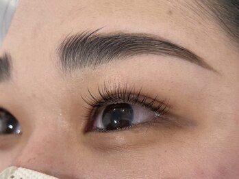 アイラ 仙台広瀬通店/ ハリウッドブロウリフト