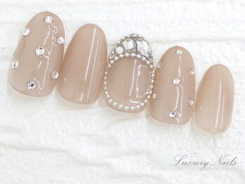 ラグジュアリーネイルズ オオミヤ(Luxury Nails Omiya)/ナチュラル*ビジューネイル