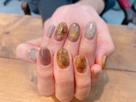 大人くすみカラー/金箔/秋ネイル