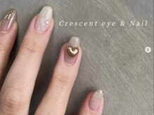 クレセント アイアンドネイル 表参道(Crescent Eye&Nail)