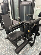 ノックアウト トレーニング キャンプ 吉祥寺(KNOCKOUT TRAINING CAMP)/レッグEXT＆カール