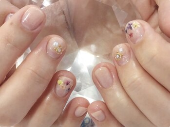 ネイルサロン 爪吉/旬の押し花をポイントに♪