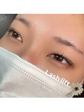 まつげエクステ アンド スクール アンド エステ プティーティドゥール(Putih Tidur)/【まつげパーマ】ラッシュリフト