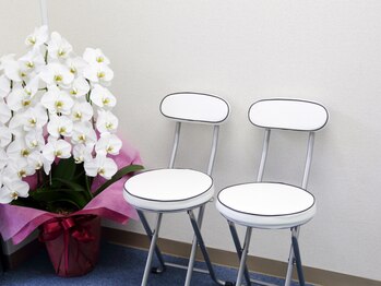 ゴールデンバランス整体院/【待合いスペース】