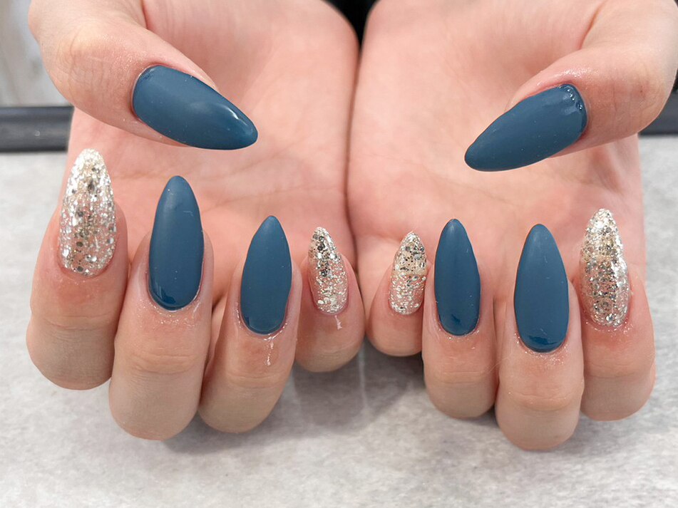 ネイルチップ ブルー ニュアンス シルバー 青 オーダーネイル 大人 キラキラ 透け感ブルーニュアンスネイル ネイルチップ（つけ爪） alpha