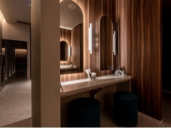 エーニョ(A-Nyo)/サロン内観