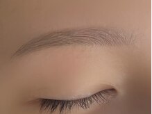 オシ(oshi)/ふわふわ眉