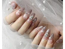 デザインネイルが得意♪マグネット/フラッシュ/パラジェル