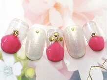 オハナレイ LEALEA FITNESS&SPA 東戸塚店内/マーメイドなフレンチネイル