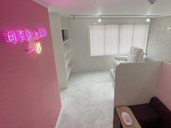 ピダムセカンドフォーネイル(PIDAM.2 for Nail)の写真/【完全個室】可愛い店内で周りの目を気にすることなくゆったりと♪初回ワンカラー¥4500/定額デザイン¥7000