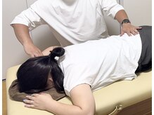 揉まない！ほぐさない！「触れるだけ」の負担ゼロ施術で超回復◎