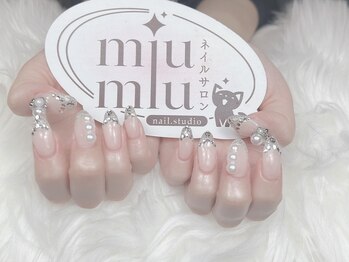 ミュウミュウ(miumiu)/冬限定ネイル特集