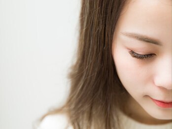 ビューティーサロン ココ 半田店(COCO)の写真/リピ多数◆今までを超えるキープカ!次世代のマツエク【LEDエクステ】でバラつき・取れやすさを大幅軽減