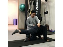心鍼一如はりきゅう整骨院の雰囲気（トレーニングスペースで運動のご指導をさせていただきます。）