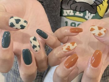 アイネイルズ 天神今泉店(I-nails)/アシメカラーハートネイル