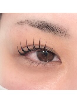 ネオリーブ ウリ(Neolive uri)/マスカラパーマ