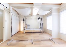 大きな鏡でフォームチェックもばっちり。