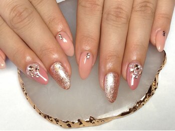 ラウト デコレーションアンドネイルサロン(Lauto Decoration&Nail Salon)/ピンクゴールドネイル