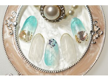 アムルーズ(Amoureuse)/夏の大理石ネイル♪