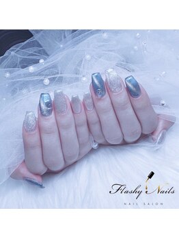 フラッシーネイルズ(Flashy Nails)/yui担当