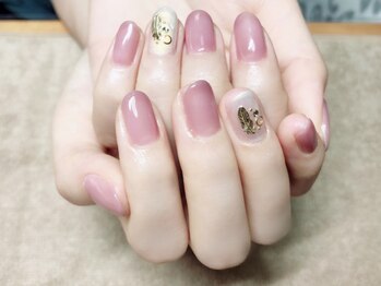 エステアンドネイルサロン ラフィネル(Raffinelle)の写真/季節や気分に合わせて、サンプル写真の定額メニューがあるからデザインも迷わない♪素敵なお手元に