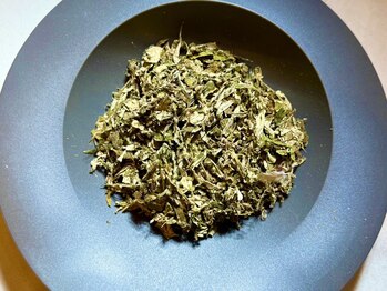 ソルナ 吉塚(SOLUNA)/四川省・中医よもぎブレンド