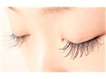 セレッソ(cerezo)/目を閉じたときの立体的なな印象