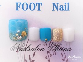 フットネイル8000円